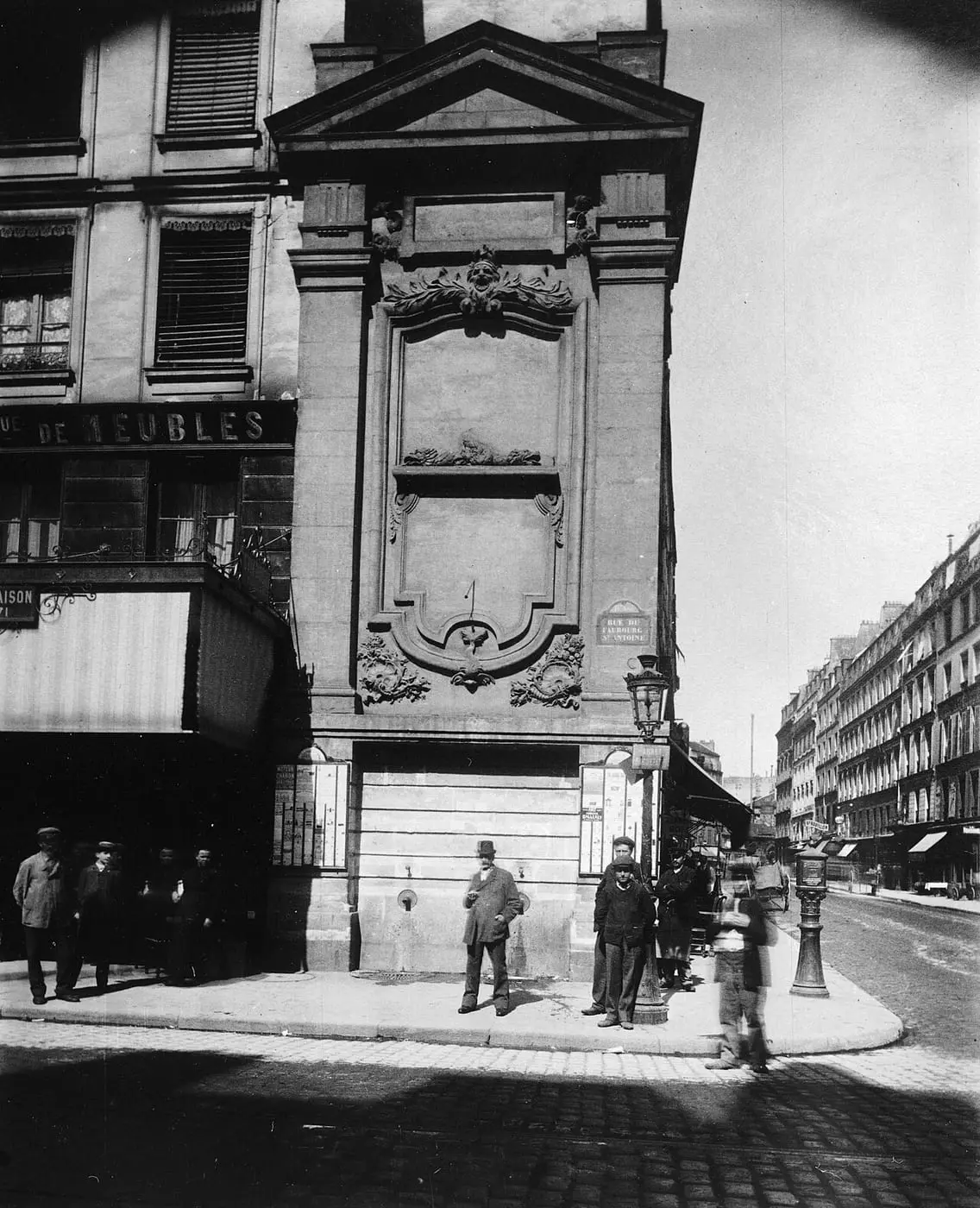 Fontaine de Charonne, dite aussi fontaine Trogneux, à l'angle de la… by Eugène Atget, canvas print